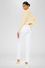 HIGH RISE SLIM STRAIGHT JEANS White