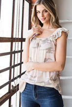 RUFFLED SLEEVE CAMO TOP