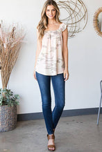 RUFFLED SLEEVE CAMO TOP