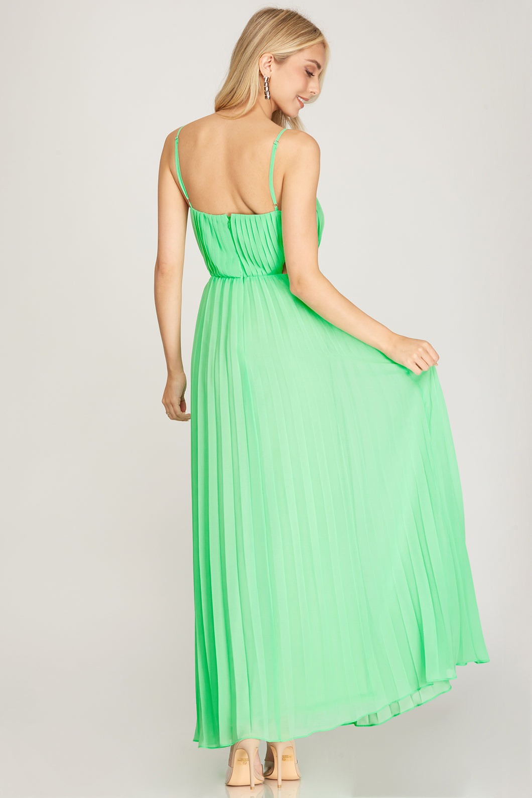 SLEEVELESS WOVEN PLEATED CUT OUT MAXI DRESS – Sage & Angie